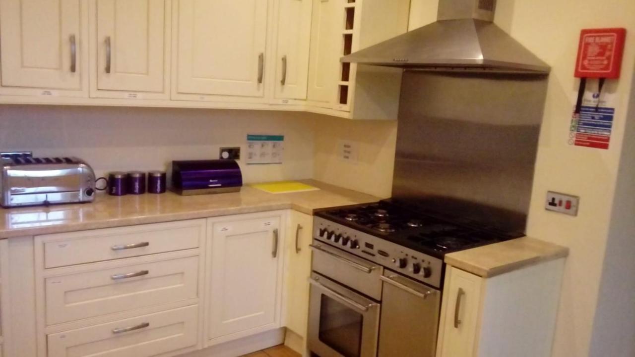 Carer 4 You Residential Home Upholland Zewnętrze zdjęcie