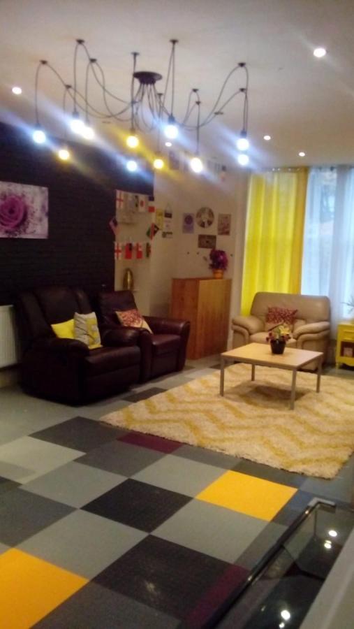 Carer 4 You Residential Home Upholland Zewnętrze zdjęcie